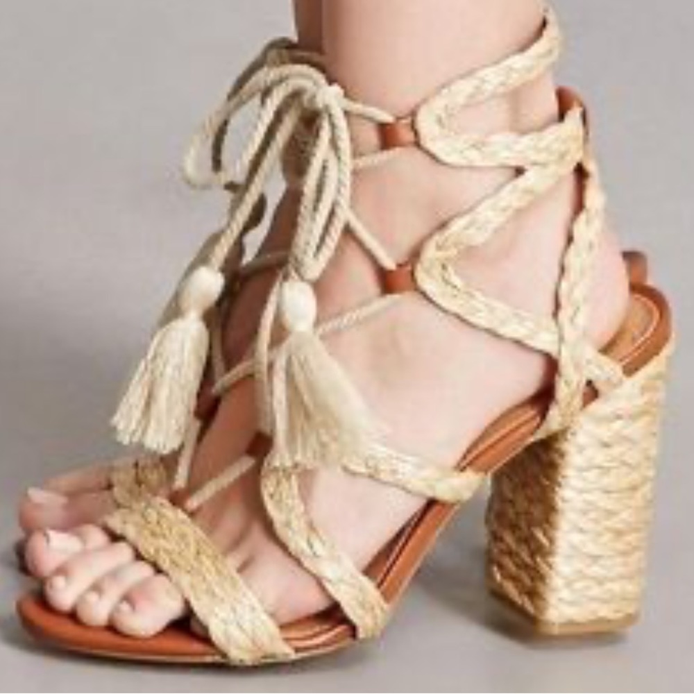 Mia Gigi , Boho Natural Raffia Lace Up Sandal, NWT